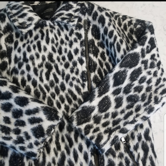 🧥BANANA REPUBLIC WOOL COAT - Picture 14 of 16